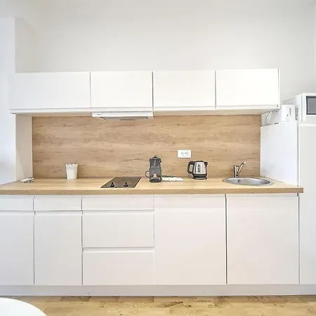 Apartment Heart Of Town Cozy Bright Warm & Sunny By Olam Cannes